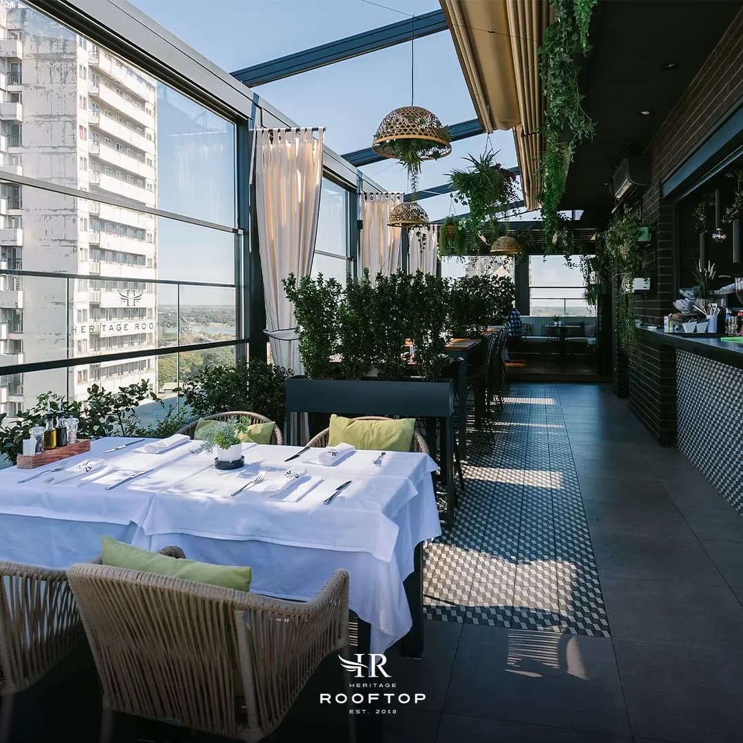 Slika 1 – Heritage Rooftop